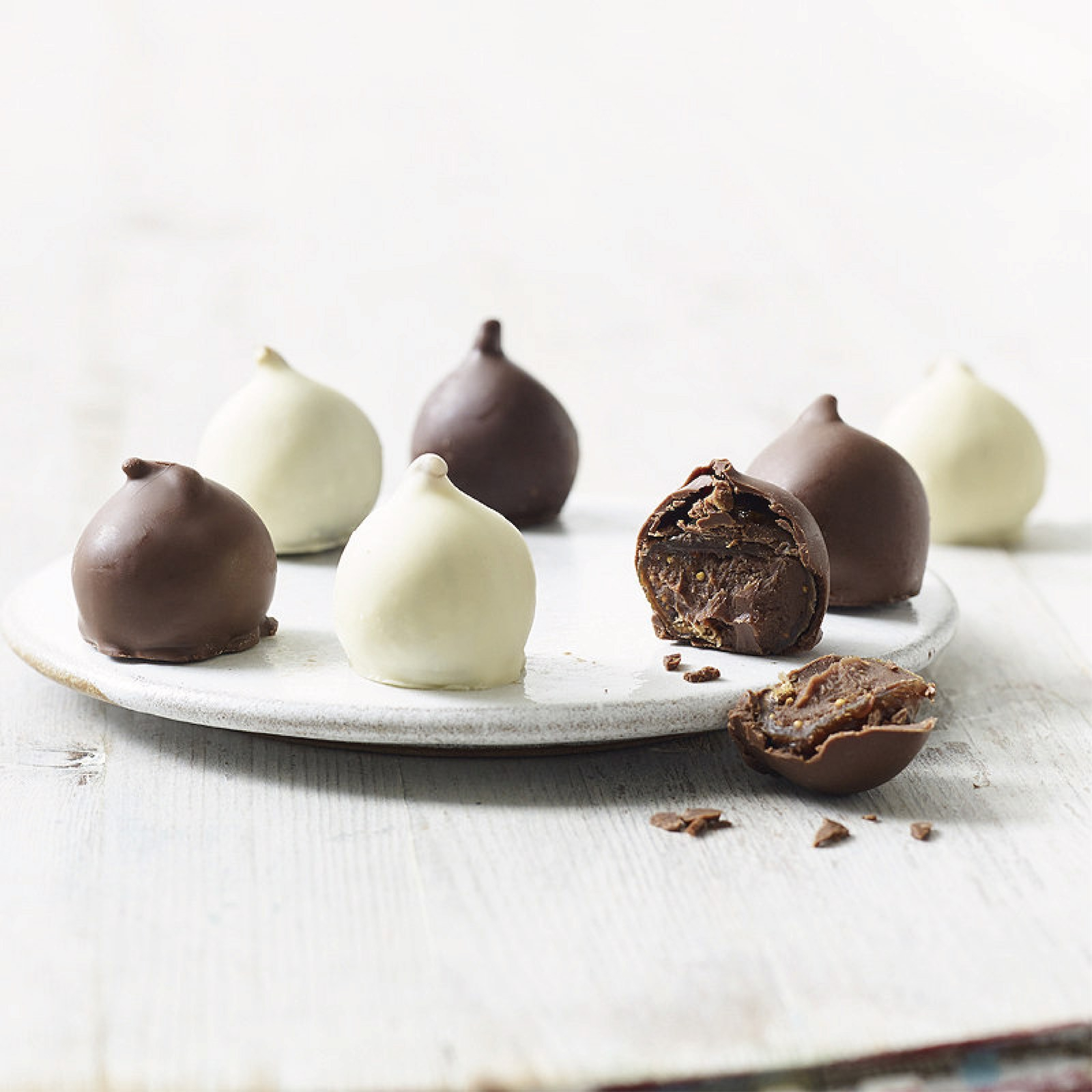 Smochine în ciocolată neagră 142G